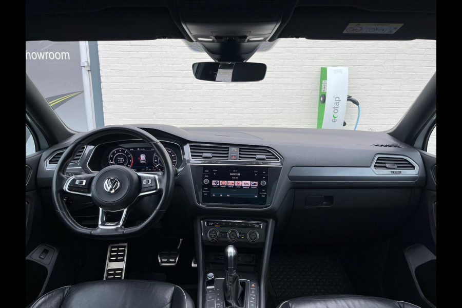 Volkswagen Tiguan Allspace 1.4 TSI Highline Business R- Line 7p. | Adaptieve cruise | Panorama dak | Zwenkbare trekhaak | Memory |
