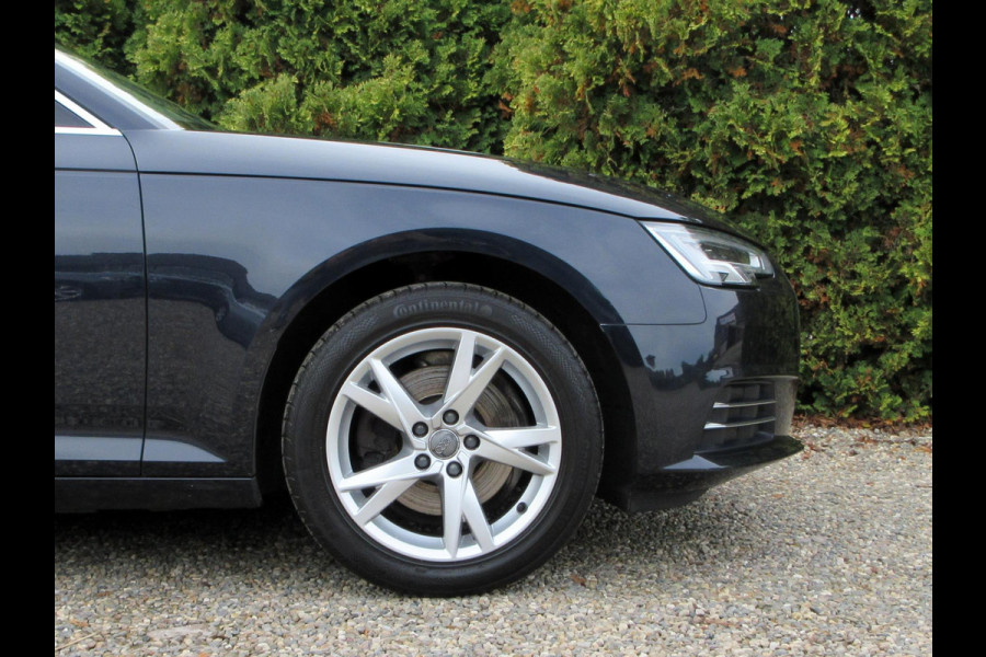 Audi A4 Avant 1.4 TFSI Lease Edition *Navi*Trekhaak*