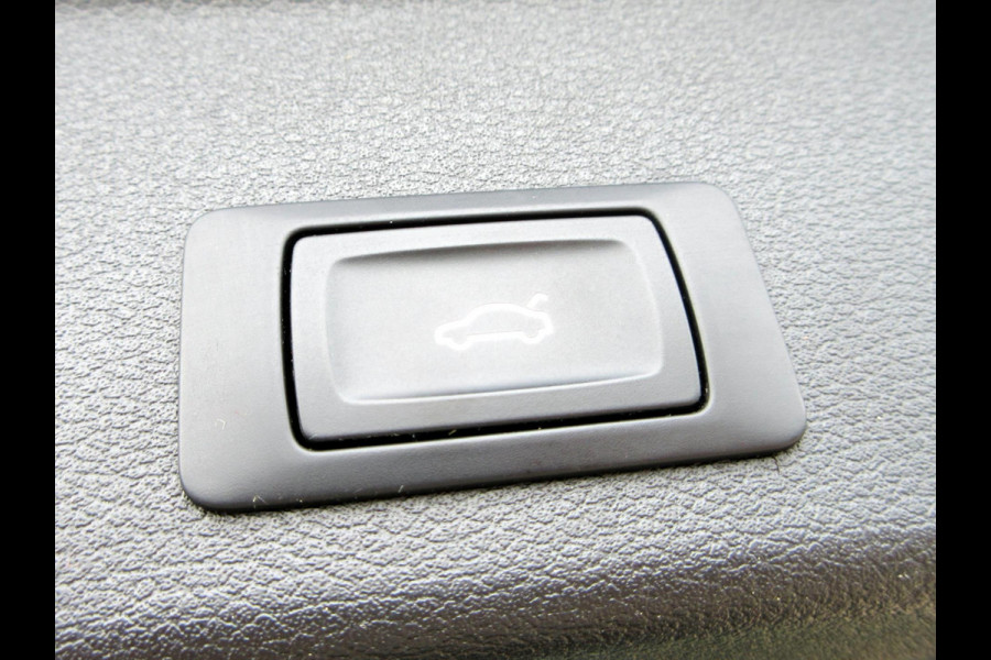 Audi A4 Avant 1.4 TFSI Lease Edition *Navi*Trekhaak*