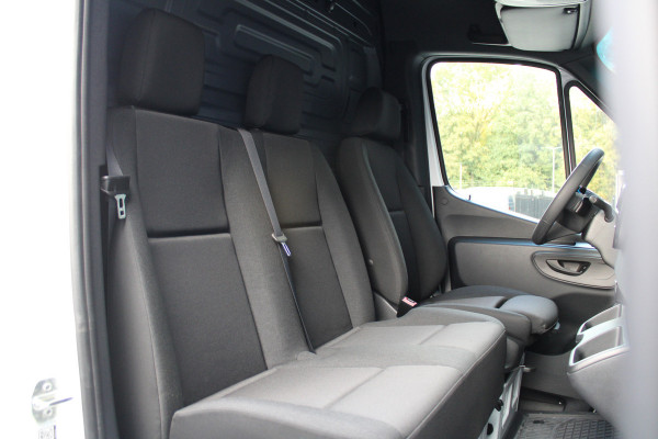 Mercedes-Benz Sprinter 317CDI L2H2 Pro - Mbux 10 - Airco - Camera - Bind spot - Cruise - Rijklaar