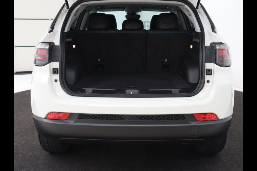 Jeep Compass 4xe 240 Plug-in Hybrid Electric S | Stoelverwarming | Adaptive cruise | Carplay | Camera | Half leder | Stuurverwarming | Navigatie | Keyless | Full LED | Digital Cockpit | PHEV | Plug In