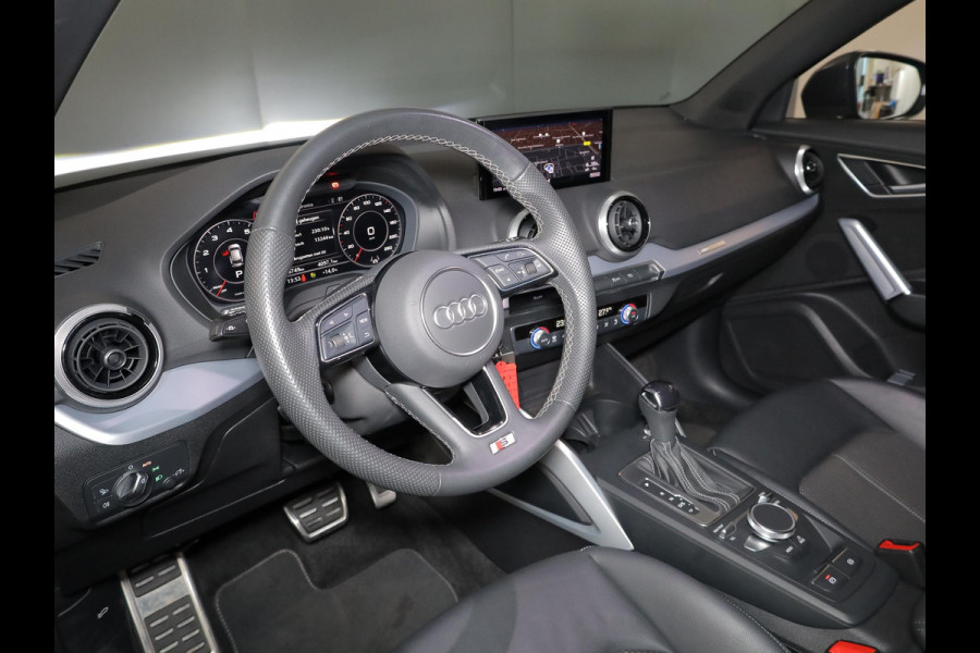 Audi Q2 35 TFSI S Edition 150pk AUT| Navi| 17'LM-velgen| extra geting glas| Matrix LED