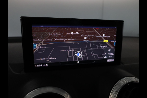 Audi Q2 35 TFSI S Edition 150pk AUT| Navi| 17'LM-velgen| extra geting glas| Matrix LED