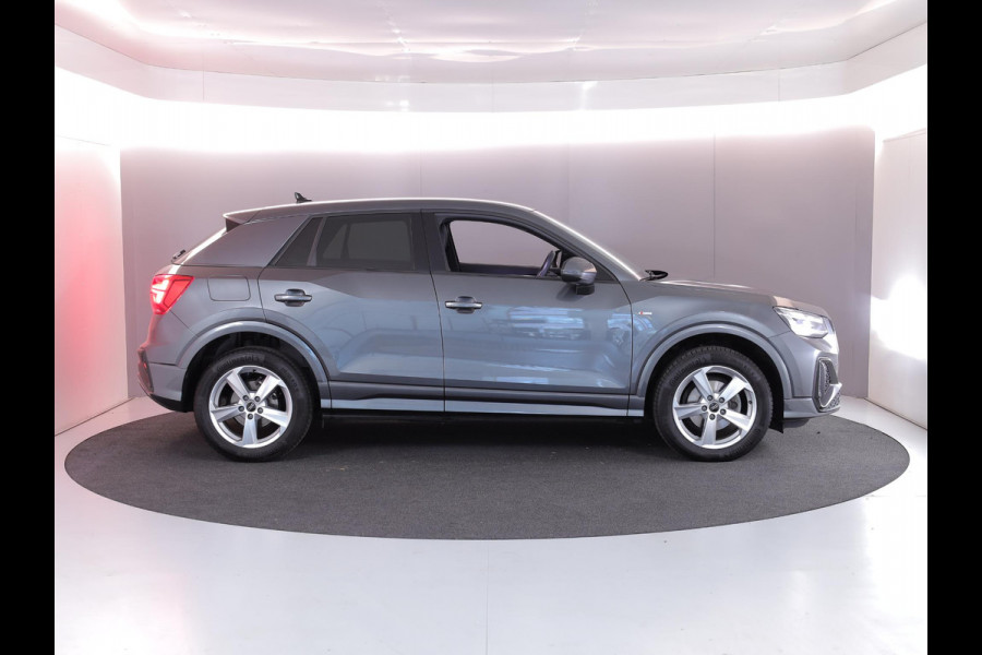 Audi Q2 35 TFSI S Edition 150pk AUT| Navi| 17'LM-velgen| extra geting glas| Matrix LED