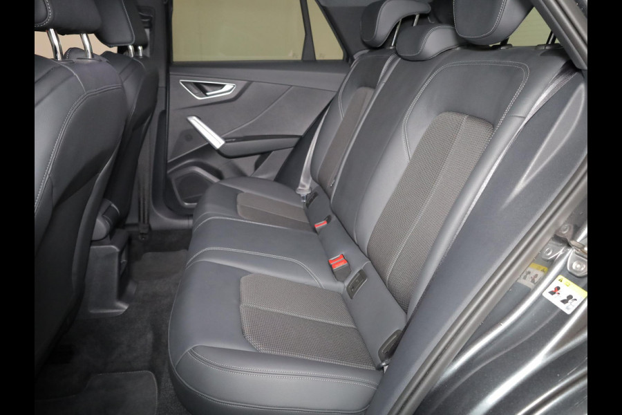 Audi Q2 35 TFSI S Edition 150pk AUT| Navi| 17'LM-velgen| extra geting glas| Matrix LED