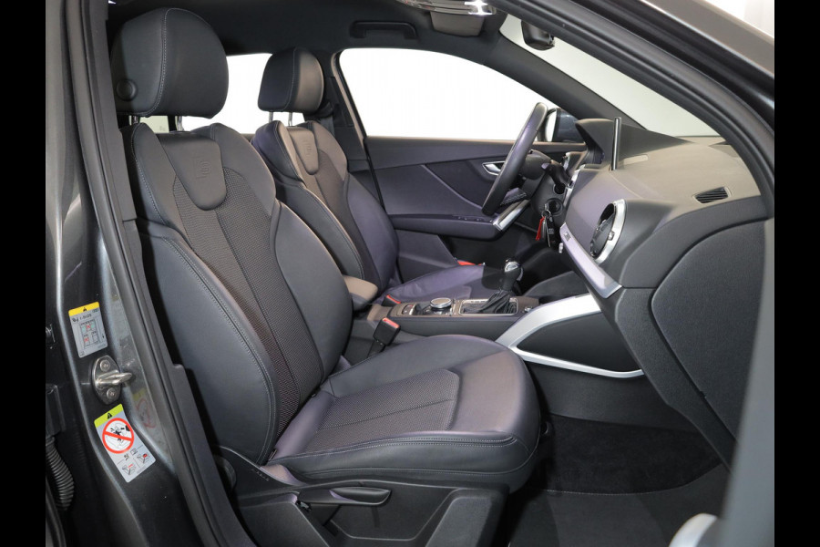 Audi Q2 35 TFSI S Edition 150pk AUT| Navi| 17'LM-velgen| extra geting glas| Matrix LED
