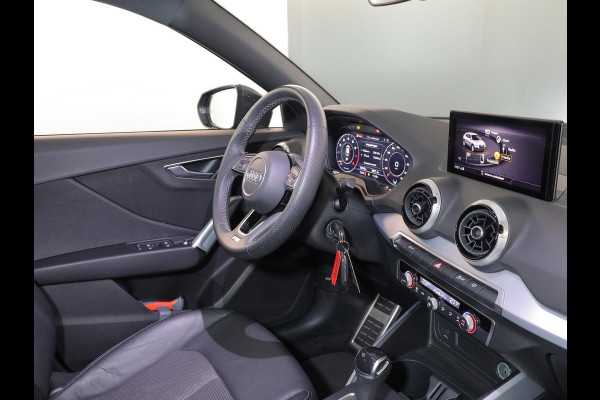 Audi Q2 35 TFSI S Edition 150pk AUT| Navi| 17'LM-velgen| extra geting glas| Matrix LED