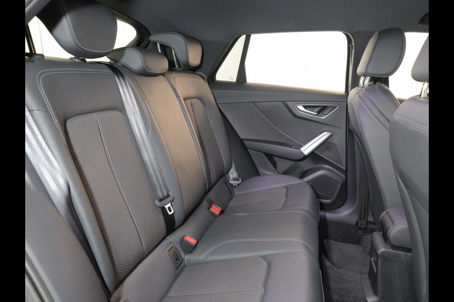 Audi Q2 35 TFSI S Edition 150pk AUT| Navi| 17'LM-velgen| extra geting glas| Matrix LED