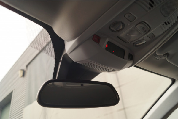 Peugeot 3008 1.5 BlueHDi 130pk Allure Pack Business -NAVI-ECC-CAM-