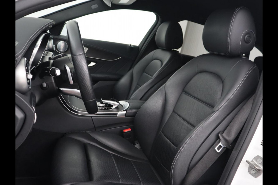 Mercedes-Benz C-Klasse 300de AMG Night | Adaptive cruise | 360 Camera | Leder | Burmester Surround | Trekhaak | Carplay | Stoelverwarming | Memory | Navigatie | Digital Cockpit | PHEV | Plug In