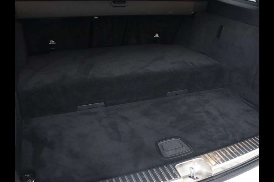 Mercedes-Benz C-Klasse 300de AMG Night | Adaptive cruise | 360 Camera | Leder | Burmester Surround | Trekhaak | Carplay | Stoelverwarming | Memory | Navigatie | Digital Cockpit | PHEV | Plug In