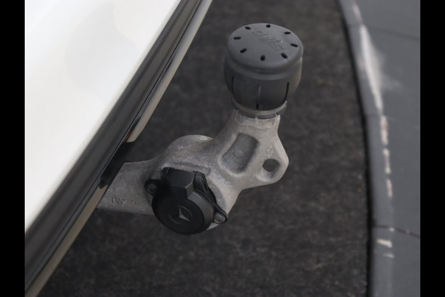 Mercedes-Benz C-Klasse 300de AMG Night | Adaptive cruise | 360 Camera | Leder | Burmester Surround | Trekhaak | Carplay | Stoelverwarming | Memory | Navigatie | Digital Cockpit | PHEV | Plug In