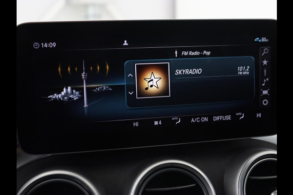 Mercedes-Benz C-Klasse 300de AMG Night | Adaptive cruise | 360 Camera | Leder | Burmester Surround | Trekhaak | Carplay | Stoelverwarming | Memory | Navigatie | Digital Cockpit | PHEV | Plug In