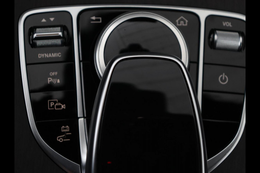 Mercedes-Benz C-Klasse 300de AMG Night | Adaptive cruise | 360 Camera | Leder | Burmester Surround | Trekhaak | Carplay | Stoelverwarming | Memory | Navigatie | Digital Cockpit | PHEV | Plug In