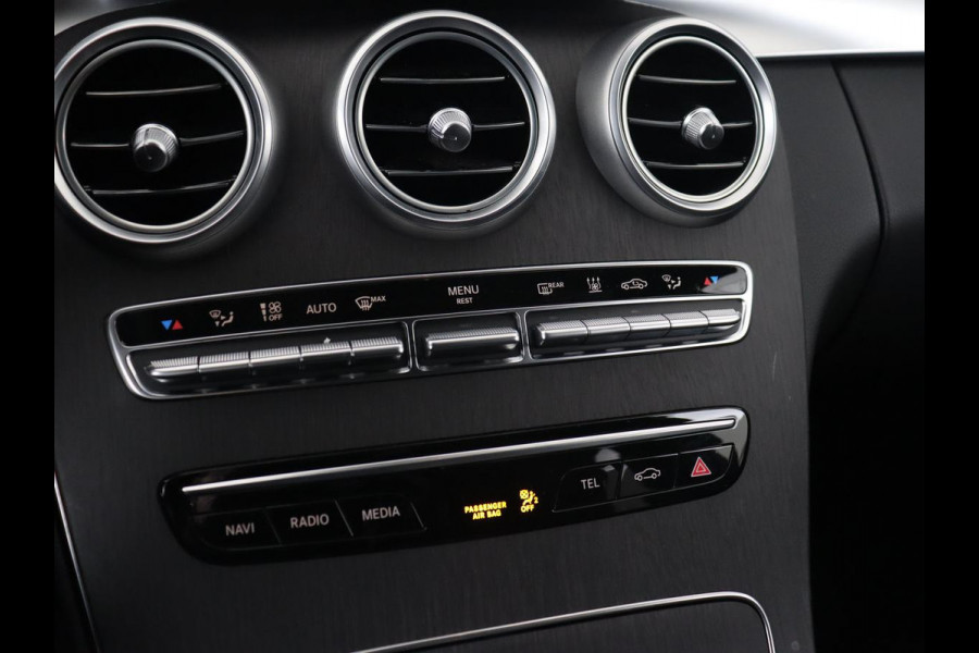 Mercedes-Benz C-Klasse 300de AMG Night | Adaptive cruise | 360 Camera | Leder | Burmester Surround | Trekhaak | Carplay | Stoelverwarming | Memory | Navigatie | Digital Cockpit | PHEV | Plug In
