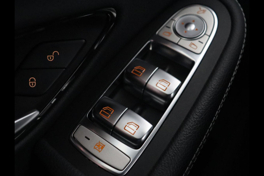 Mercedes-Benz C-Klasse 300de AMG Night | Adaptive cruise | 360 Camera | Leder | Burmester Surround | Trekhaak | Carplay | Stoelverwarming | Memory | Navigatie | Digital Cockpit | PHEV | Plug In