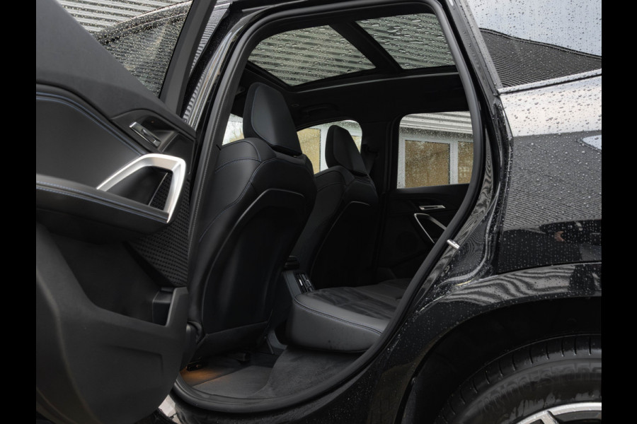 BMW X1 xDrive25e M-Sport - Pano - Trekhaak - Stoelverwarming - Camera