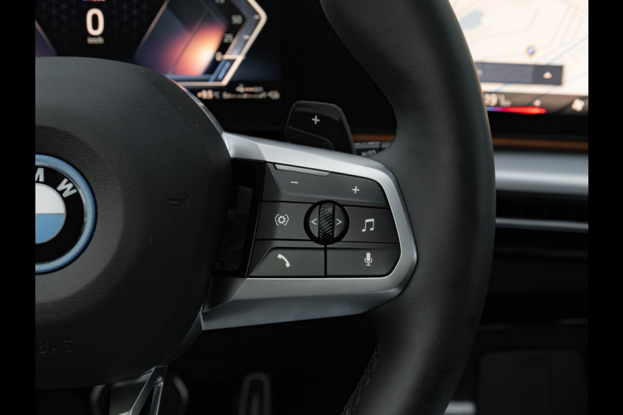 BMW X1 xDrive25e M-Sport - Pano - Trekhaak - Stoelverwarming - Camera