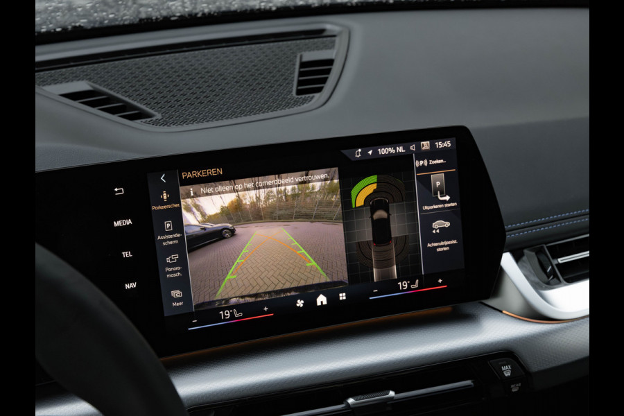 BMW X1 xDrive25e M-Sport - Pano - Trekhaak - Stoelverwarming - Camera
