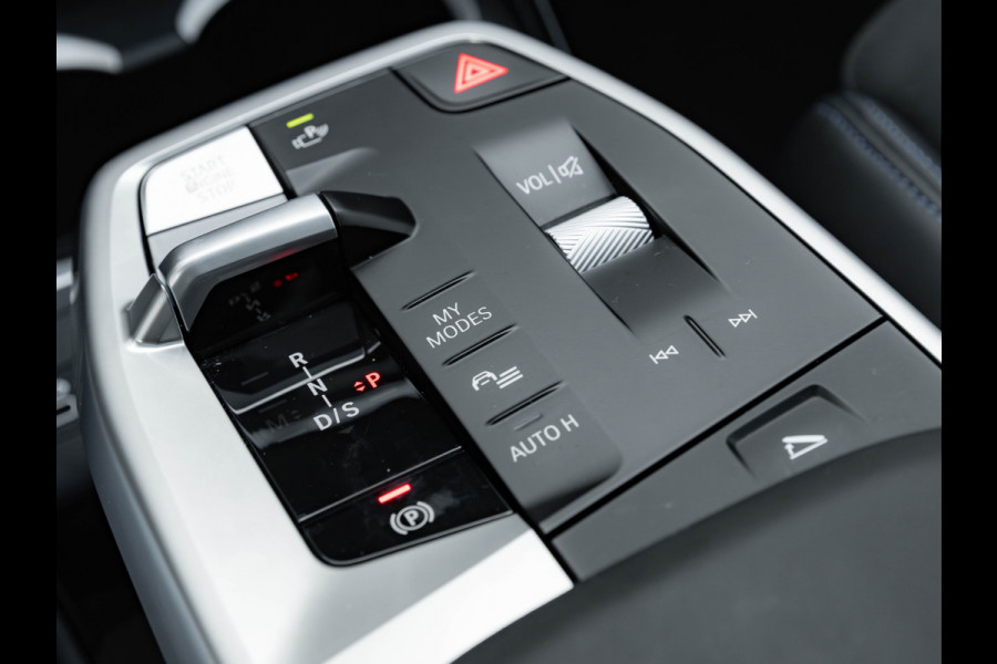 BMW X1 xDrive25e M-Sport - Pano - Trekhaak - Stoelverwarming - Camera