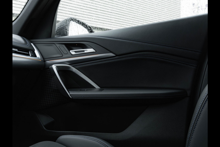 BMW X1 xDrive25e M-Sport - Pano - Trekhaak - Stoelverwarming - Camera