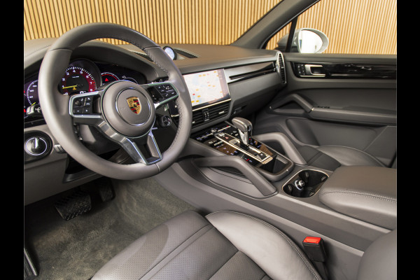 Porsche Cayenne 3.0 E-Hybrid SPORTDESIGN-PANO-21"-BOSE