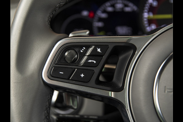 Porsche Cayenne 3.0 E-Hybrid SPORTDESIGN-PANO-21"-BOSE