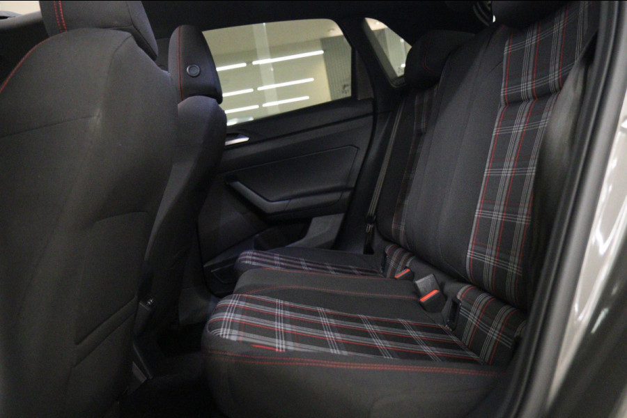 Volkswagen Polo 2.0 TSI GTI PANO/CAM/CARPLAY/STOELVER/NAVI/VOLL