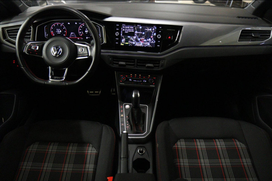 Volkswagen Polo 2.0 TSI GTI PANO/CAM/CARPLAY/STOELVER/NAVI/VOLL