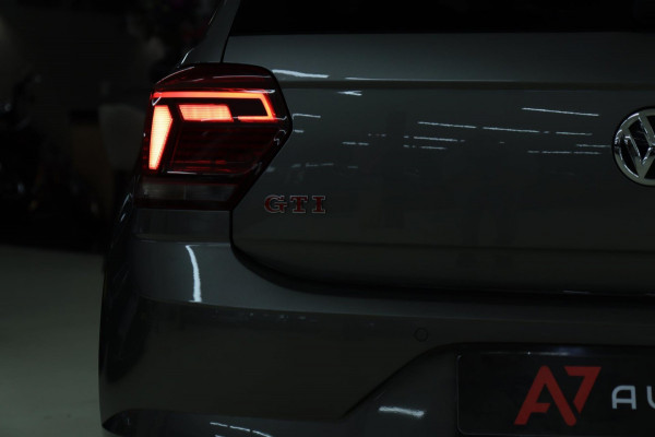 Volkswagen Polo 2.0 TSI GTI PANO/CAM/CARPLAY/STOELVER/NAVI/VOLL