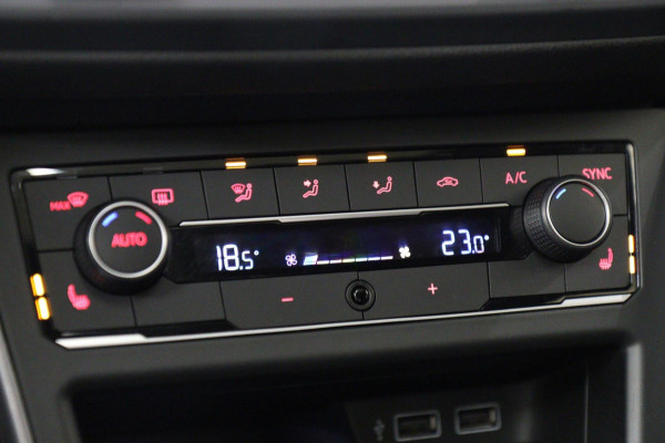 Volkswagen Polo 2.0 TSI GTI PANO/CAM/CARPLAY/STOELVER/NAVI/VOLL