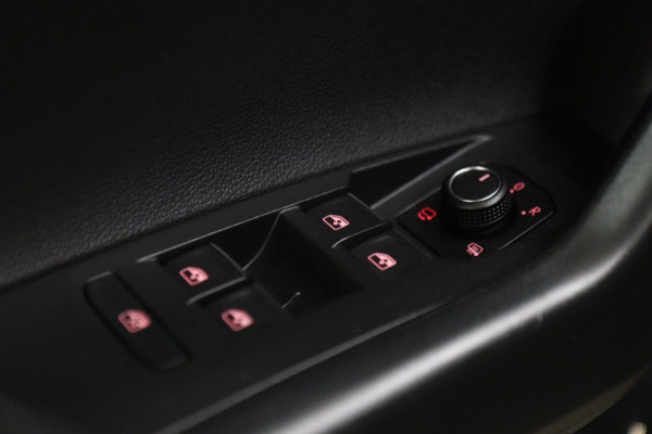 Volkswagen Polo 2.0 TSI GTI PANO/CAM/CARPLAY/STOELVER/NAVI/VOLL