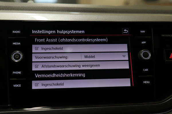 Volkswagen Polo 2.0 TSI GTI PANO/CAM/CARPLAY/STOELVER/NAVI/VOLL