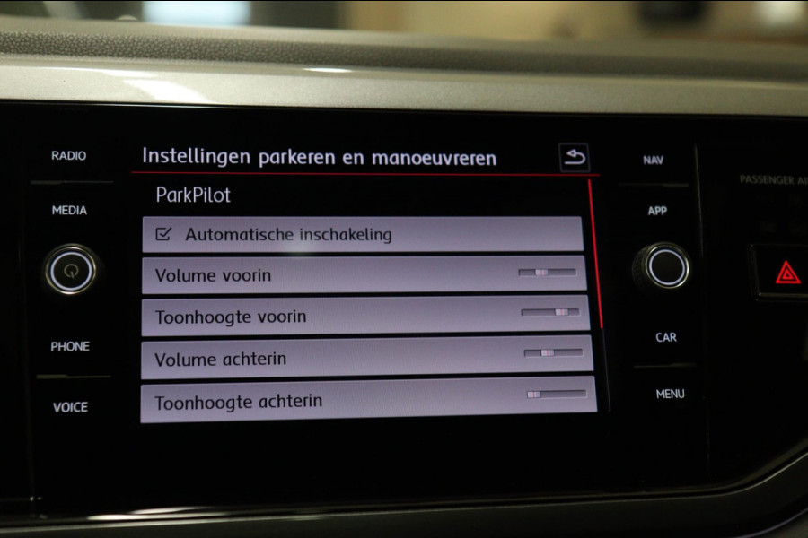 Volkswagen Polo 2.0 TSI GTI PANO/CAM/CARPLAY/STOELVER/NAVI/VOLL