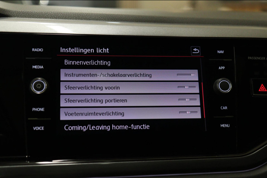 Volkswagen Polo 2.0 TSI GTI PANO/CAM/CARPLAY/STOELVER/NAVI/VOLL