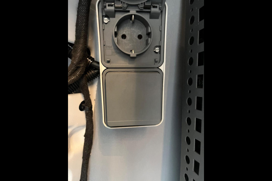 Mercedes-Benz Vito Servicewagen 116 CDI 163pk euro6 LANG L2H1 BOTT inrichting Victron V230 Trekhaak Rijklaarprijs!