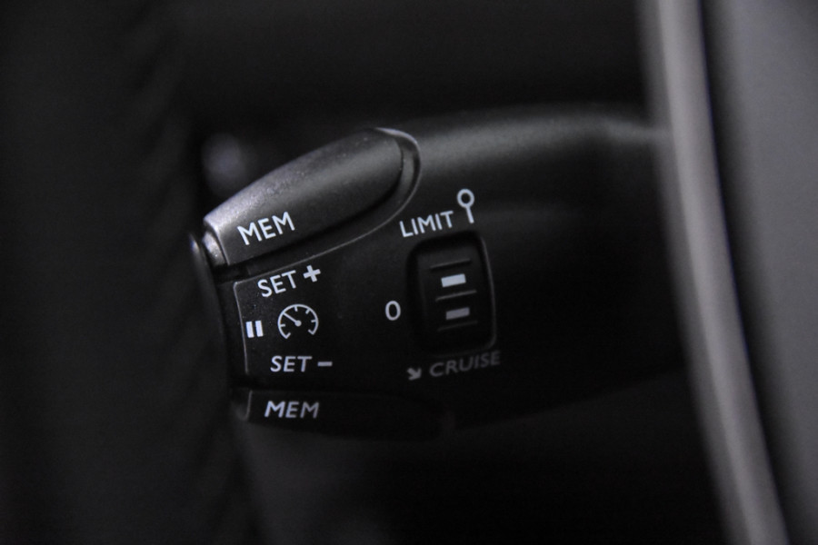 Peugeot 2008 1.2 PureTech Active *1ste Eigenaar*Navigatie*Parkassist*DAB*