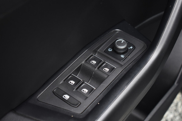 Volkswagen T-Roc R 2.0 TSI 300PK DSG 4MOTION R-SPORT LEDER/CAMERA/NAVI/VIRTUAL