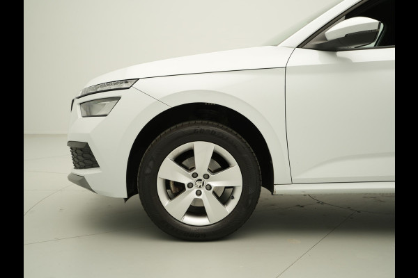 Škoda Kamiq 1.0 TSI 115pk Sport Business Navi via app Wegkl. trekhaak Stoelverwarming Clima 65