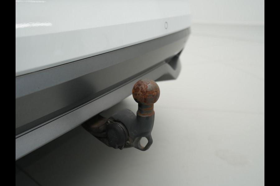 Škoda Kamiq 1.0 TSI 115pk Sport Business Navi via app Wegkl. trekhaak Stoelverwarming Clima 65