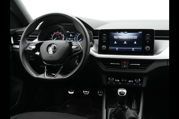 Škoda Kamiq 1.0 TSI 115pk Sport Business Navi via app Wegkl. trekhaak Stoelverwarming Clima 65