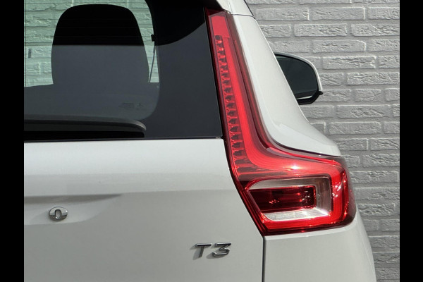 Volvo XC40 1.5 T3 Adaptive cruise Climate control Stoelverwarming Navigatie LED koplampen parkeersensor achter