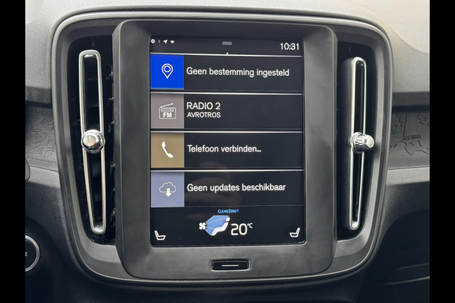 Volvo XC40 1.5 T3 Adaptive cruise Climate control Stoelverwarming Navigatie LED koplampen parkeersensor achter
