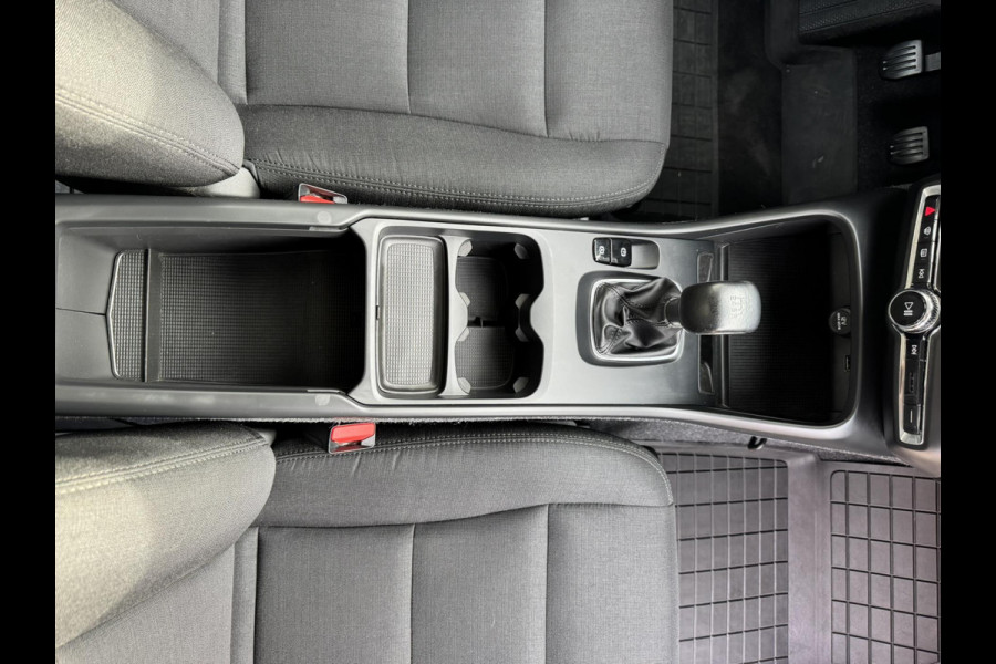 Volvo XC40 1.5 T3 Adaptive cruise Climate control Stoelverwarming Navigatie LED koplampen parkeersensor achter