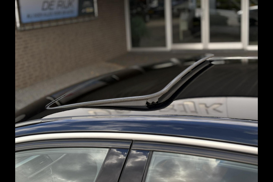 BMW 3 Serie 318i Corporate Lease High Executive | M Sport, Navi, Carplay/Android, Camera, Stoelverw., Leder, Cruise, Climate | NAP