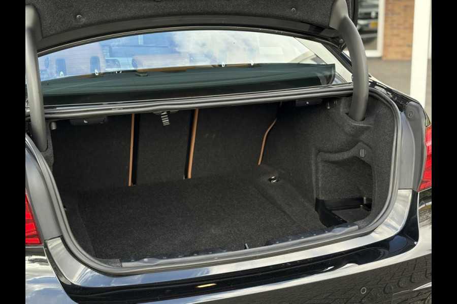 BMW 3 Serie 318i Corporate Lease High Executive | M Sport, Navi, Carplay/Android, Camera, Stoelverw., Leder, Cruise, Climate | NAP