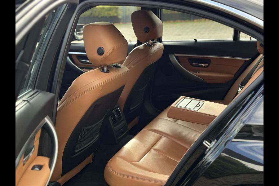 BMW 3 Serie 318i Corporate Lease High Executive | M Sport, Navi, Carplay/Android, Camera, Stoelverw., Leder, Cruise, Climate | NAP