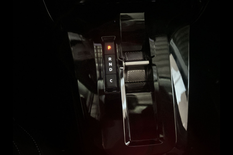 Citroën ë-C3 Max 44 kWh | Wit dak | Winterpakket | vanuit voorraad Rijklaar | Dealerprijs € 29.400,00 , dus 10% korting