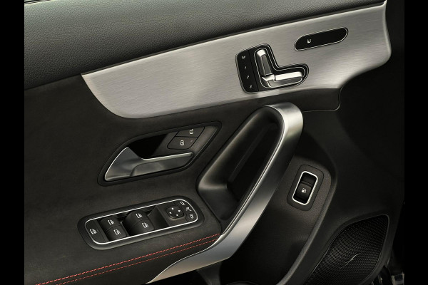 Mercedes-Benz A-Klasse 250 e Business Solution AMG Limited NL-AUTO | PANO| SFEEVERL | CAMERA | MEMORY |