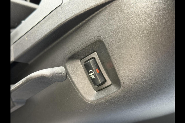 BMW X1 xDrive25e M-sport Automaat | Panoramadak | Leren bekleding | LED verlichting | Stoel en Stuurwielverwarming | Trekhaak afneembaa